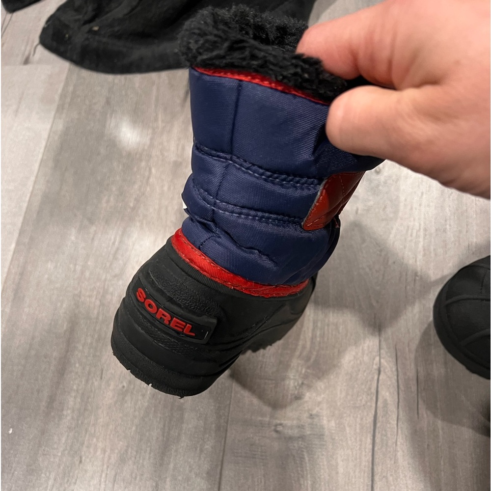 Toddlers warm winter boots Sorel